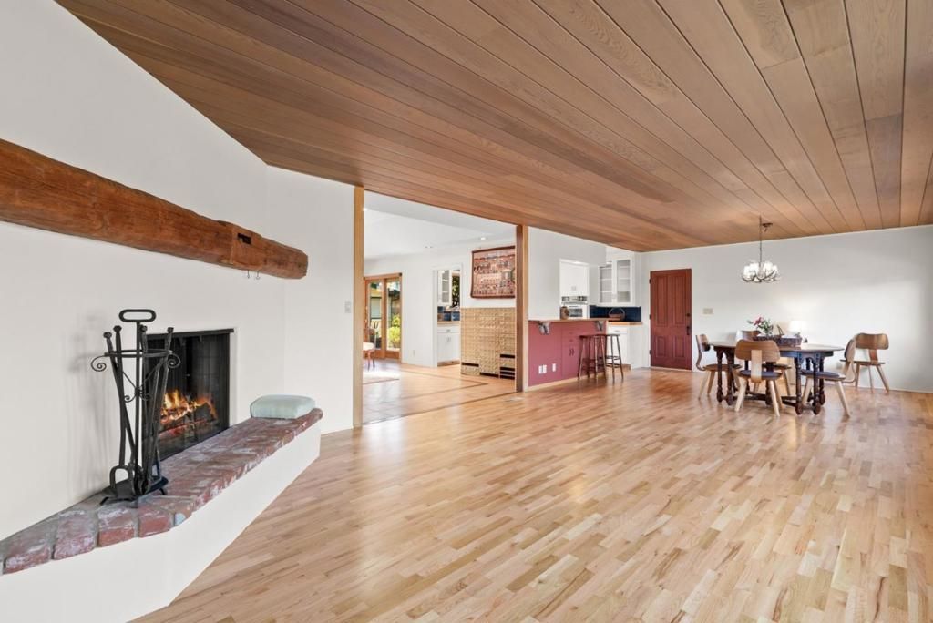 Image 3 of property listing at 215 Lamanda Drive, Aptos, CA 95003