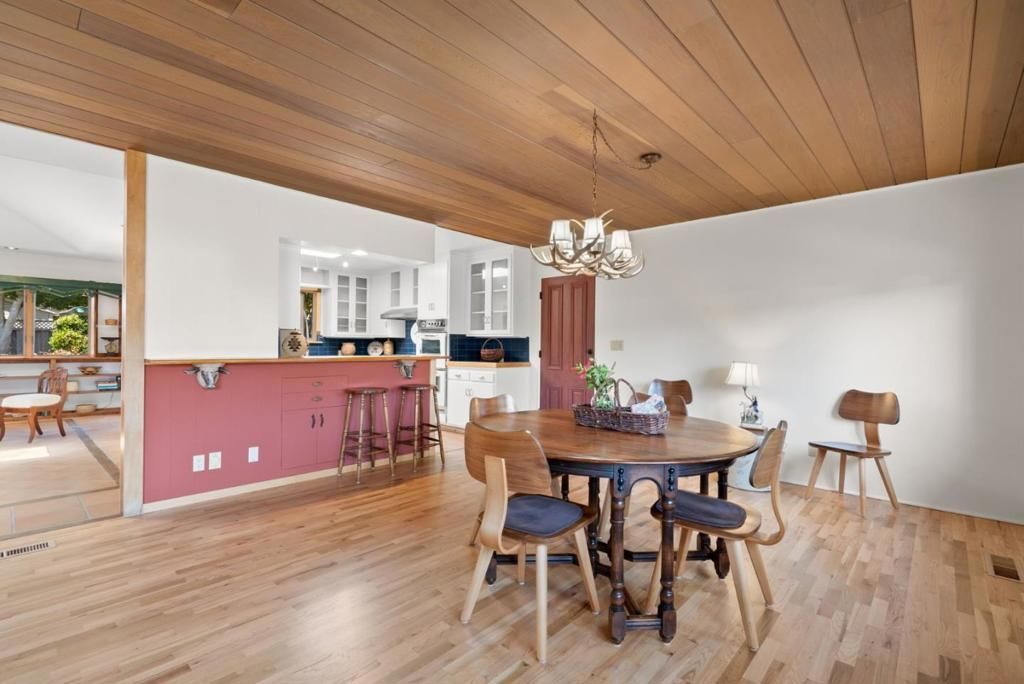 Image 5 of property listing at 215 Lamanda Drive, Aptos, CA 95003