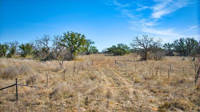 17431 Hickory Grove DR, Pontotoc, TX 76820