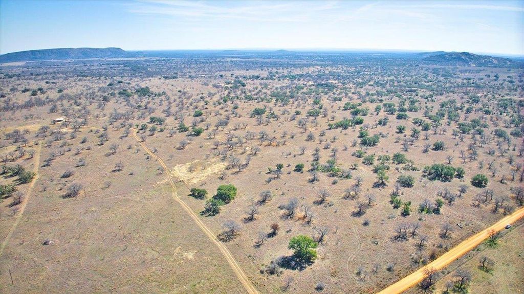 17431 Hickory Grove DR, Pontotoc, TX 76820