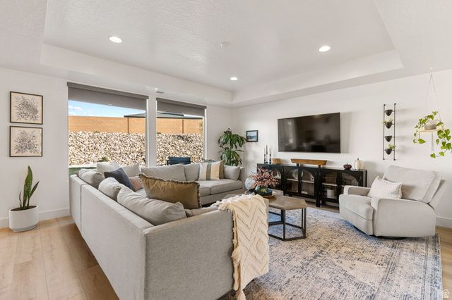 6181 S WHITE BEE CIR, St. George, UT 84790