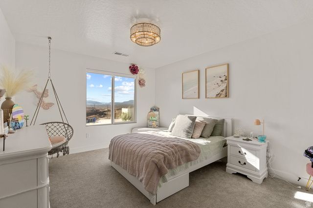 6181 S WHITE BEE CIR, St. George, UT 84790