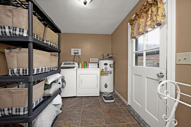 613 E 3rd Street, Perryville, KY 40468