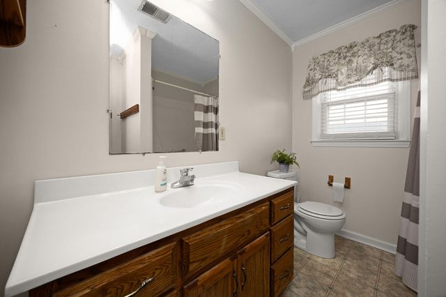 613 E 3rd Street, Perryville, KY 40468