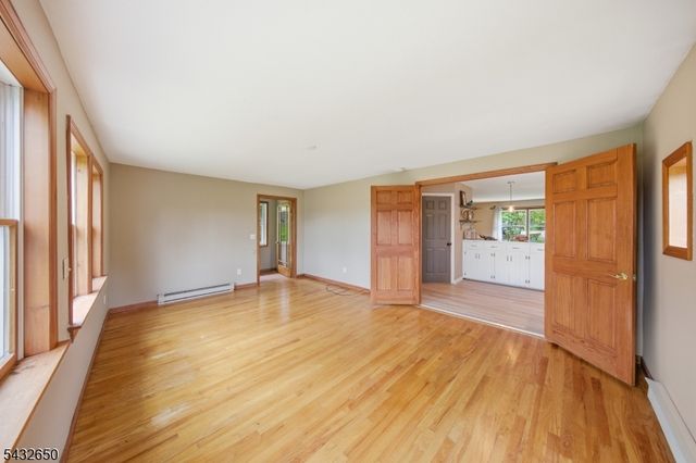 3 Lew May Dr, Andover Twp., NJ 07860