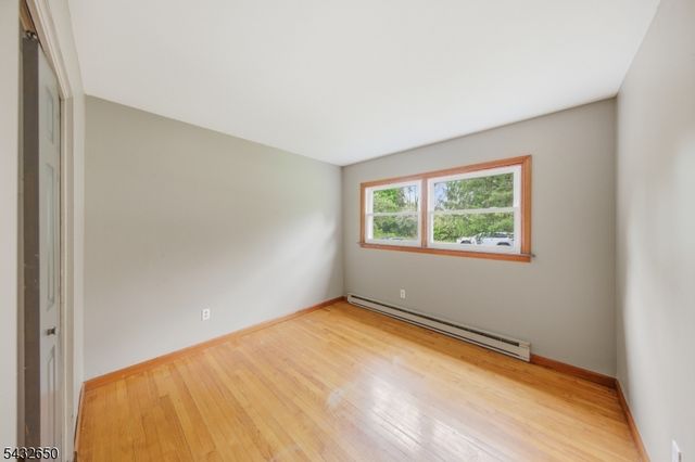 3 Lew May Dr, Andover Twp., NJ 07860