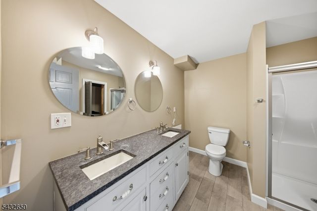 3 Lew May Dr, Andover Twp., NJ 07860