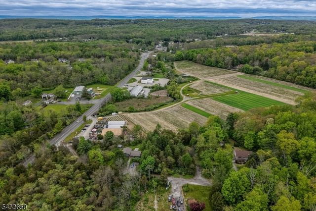 3 Lew May Dr, Andover Twp., NJ 07860