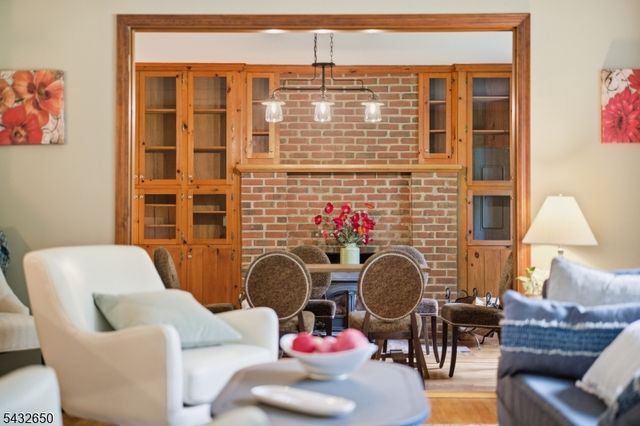 3 Lew May Dr, Andover Twp., NJ 07860