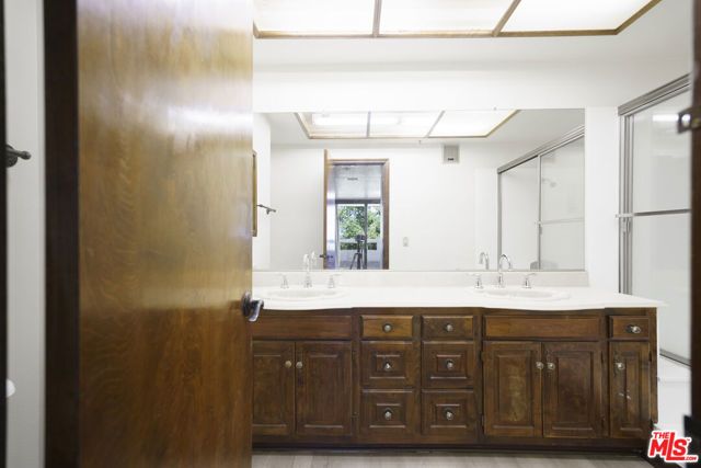 880 W 1st Street 306, Los Angeles, CA 90012