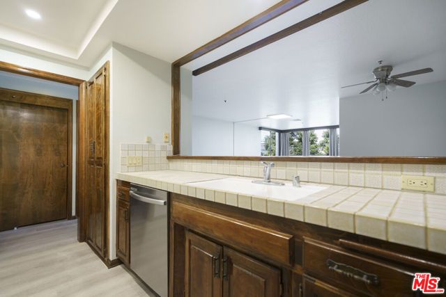 880 W 1st Street 306, Los Angeles, CA 90012