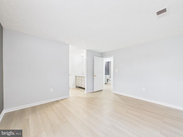 7981 CALVARY CT, Manassas, VA 20109