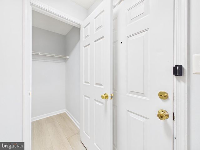 7981 CALVARY CT, Manassas, VA 20109