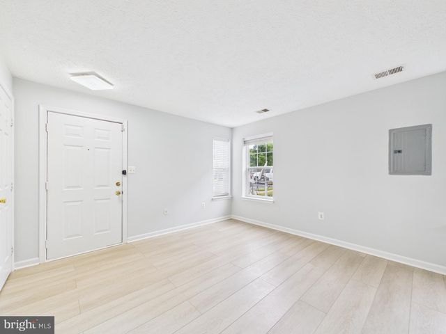 7981 CALVARY CT, Manassas, VA 20109
