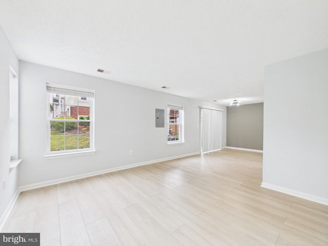 7981 CALVARY CT, Manassas, VA 20109
