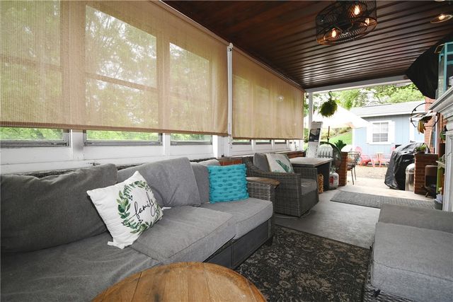 5005 Brownsville Rd, Whitehall, PA 15236