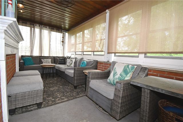 5005 Brownsville Rd, Whitehall, PA 15236