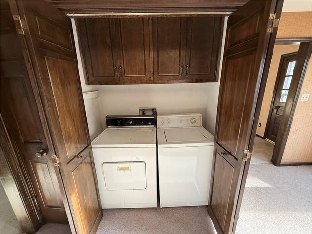 7026 Lakeshore Drive, Raytown, MO 64133