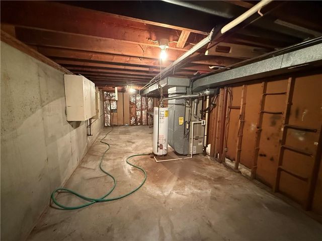 7026 Lakeshore Drive, Raytown, MO 64133