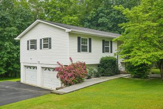 14 Maywood Road, Newburgh, NY 12550