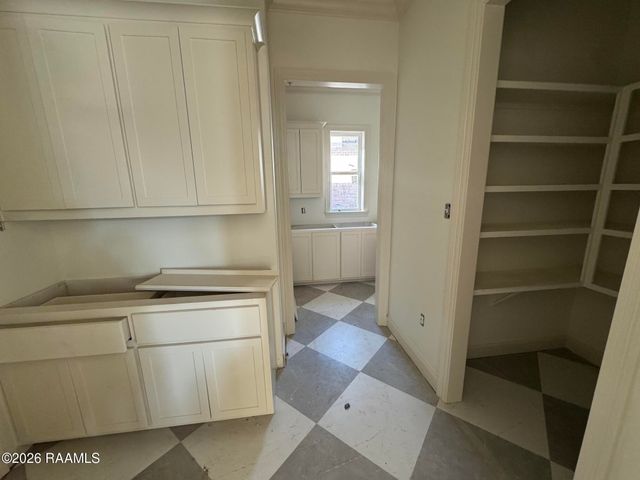 203 Oats Drive, Lafayette, LA 70508