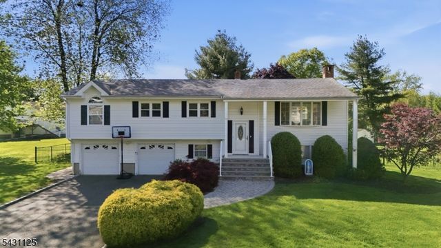 31 Fox Hill Rd, Fairfield Twp., NJ 07004