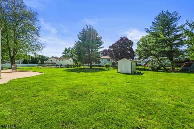 31 Fox Hill Rd, Fairfield Twp., NJ 07004