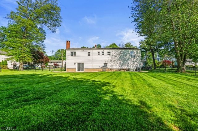 31 Fox Hill Rd, Fairfield Twp., NJ 07004