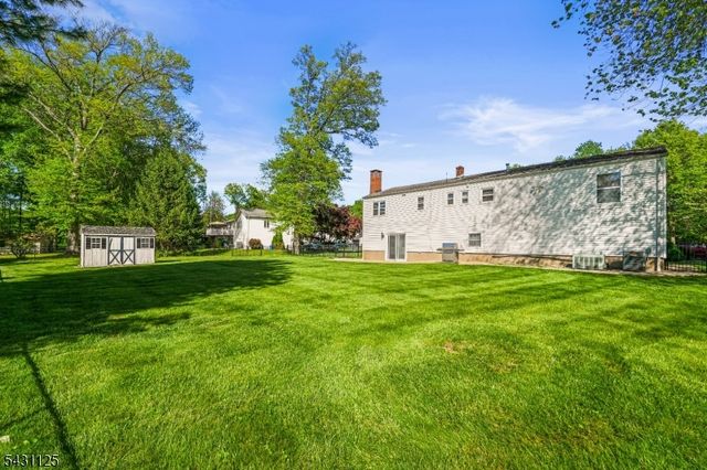 31 Fox Hill Rd, Fairfield Twp., NJ 07004