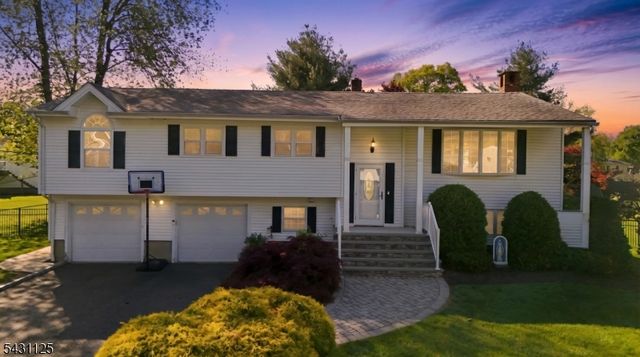 31 Fox Hill Rd, Fairfield Twp., NJ 07004