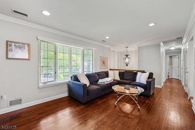 31 Fox Hill Rd, Fairfield Twp., NJ 07004