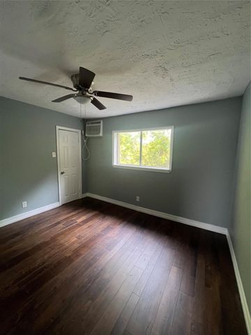 5911 Grace Lane 3, Houston, TX 77021