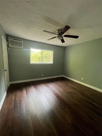 5911 Grace Lane 3, Houston, TX 77021