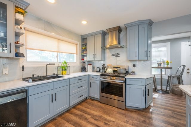 16 Eagle Ter, West Orange Twp., NJ 07052