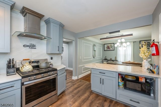 16 Eagle Ter, West Orange Twp., NJ 07052