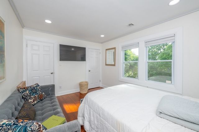 16 Eagle Ter, West Orange Twp., NJ 07052