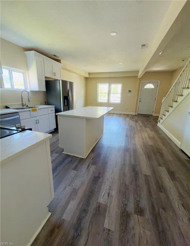 215 Oak ST, Suffolk, VA 23434