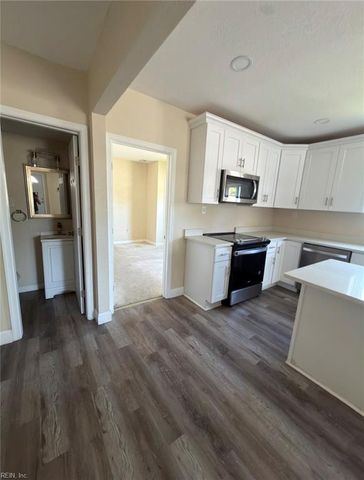 215 Oak ST, Suffolk, VA 23434