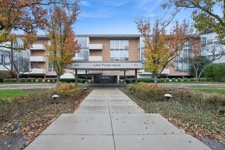 1301 N Western Avenue 211, Lake Forest, IL 60045