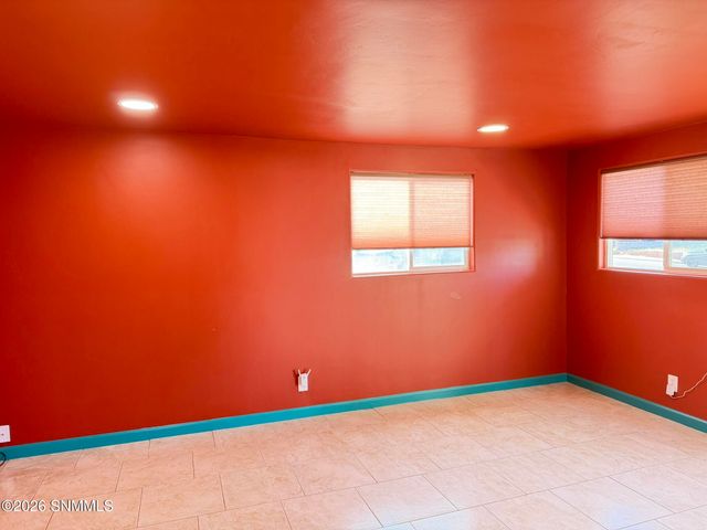 2333 E Idaho Avenue, Las Cruces, NM 88001
