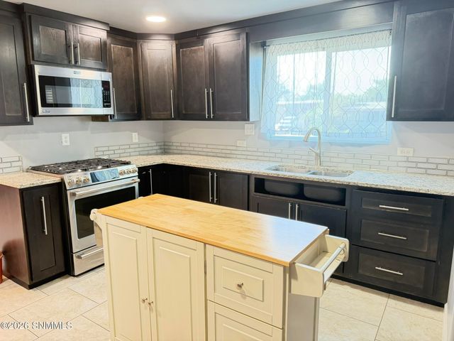 2333 E Idaho Avenue, Las Cruces, NM 88001