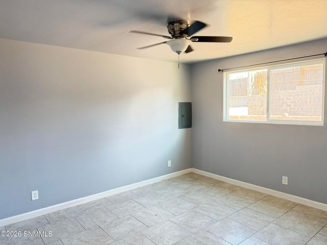 2333 E Idaho Avenue, Las Cruces, NM 88001