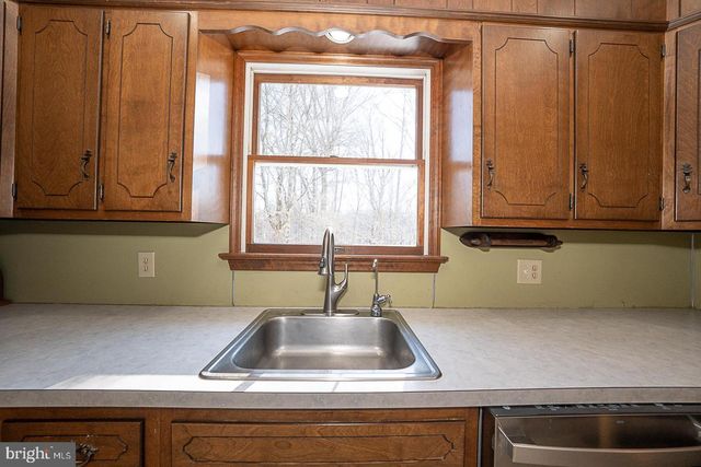 244 S BONSALL RD, Coatesville, PA 19320