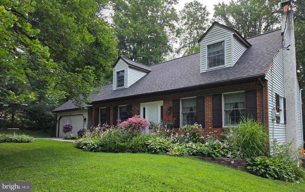 244 S BONSALL RD, Coatesville, PA 19320