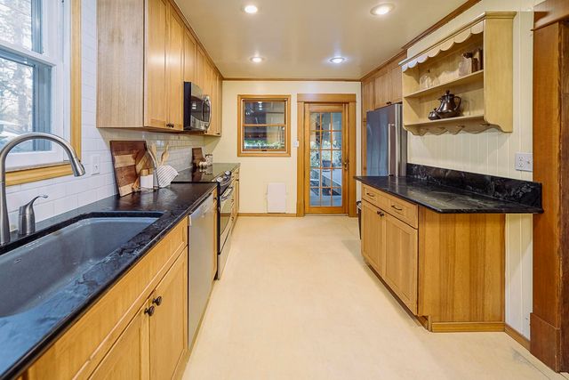 1412 S Tacoma St, Spokane, WA 99203