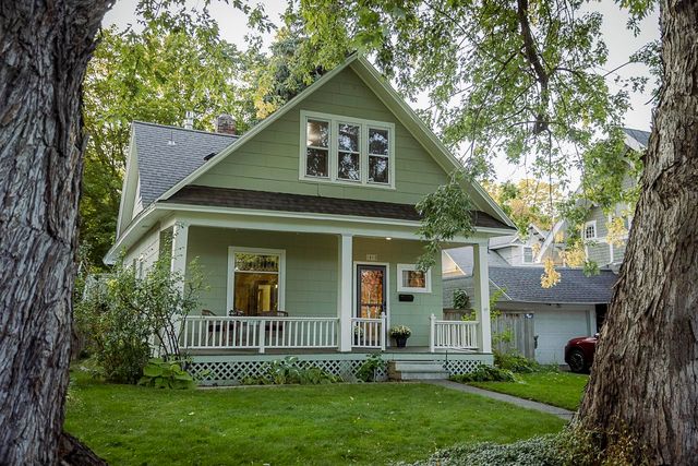 1412 S Tacoma St, Spokane, WA 99203