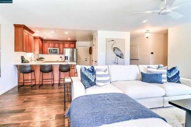 5491 Florida Dr, Concord, CA 94521