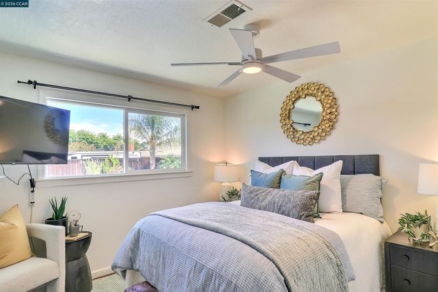 5491 Florida Dr, Concord, CA 94521