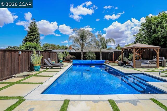 5491 Florida Dr, Concord, CA 94521