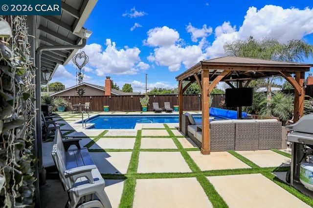5491 Florida Dr, Concord, CA 94521